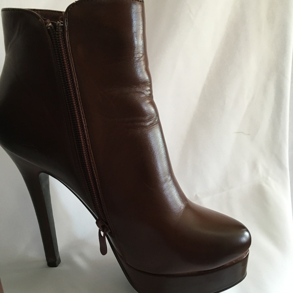 ShoeDazzle Dark Brown Platform Booties - Picture 2 of 5